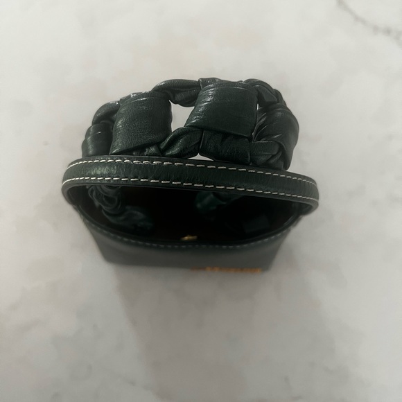 Jacquemus Le Sac Noeud Green top handle mini bag. - Picture 7 of 8